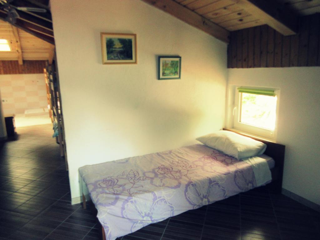 Kamp Rut Hostel Kobarid Exterior photo